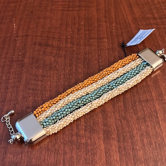 Suzie Blue Beaded Bracelet - Picture 2 of 3